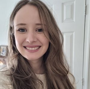 Meet your Posher, Caroline